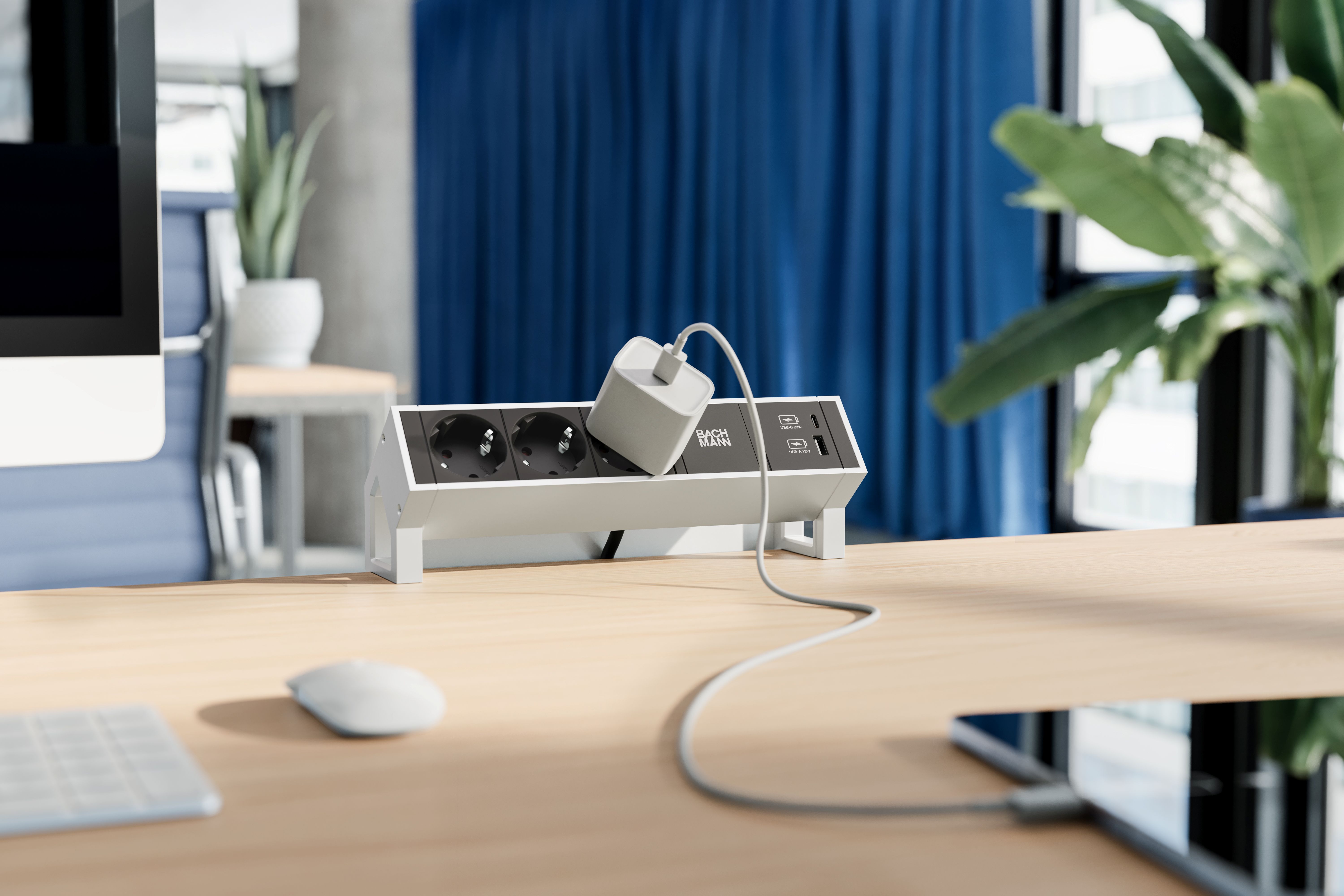 Bachmann Sales GmbH & Co. KG Bild 4